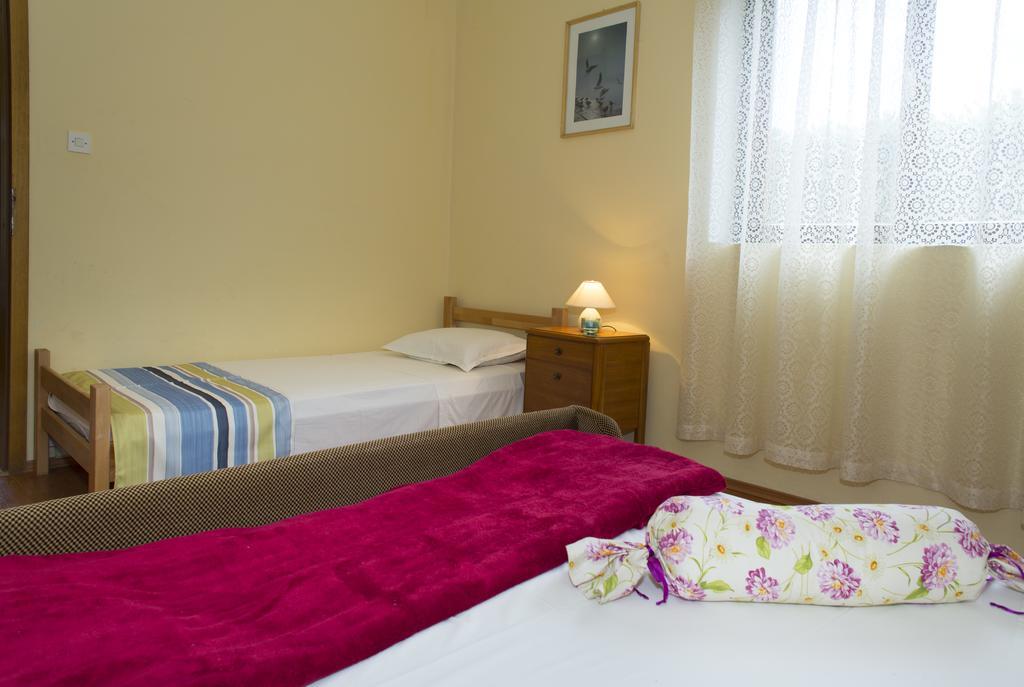 Art Apartment Паг Экстерьер фото